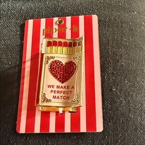 Piper k remake a perfect match hair clip NWT